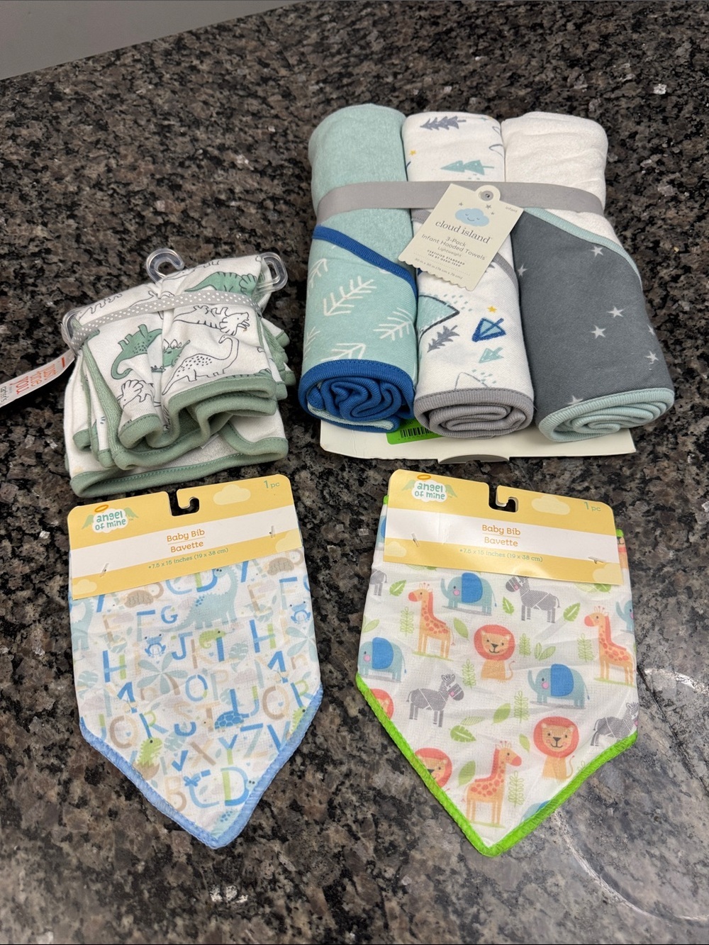 Assorted Baby boy bath set and bibs NWT